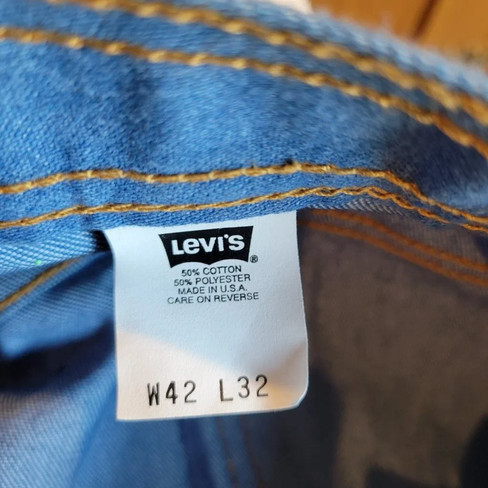 Levi Strauss & Co. Lightweight Jeans - Picture 4 of 4